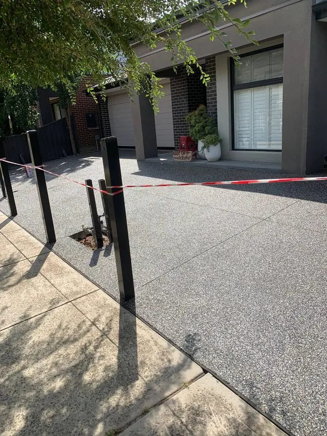 Aggregate driveway and crossover